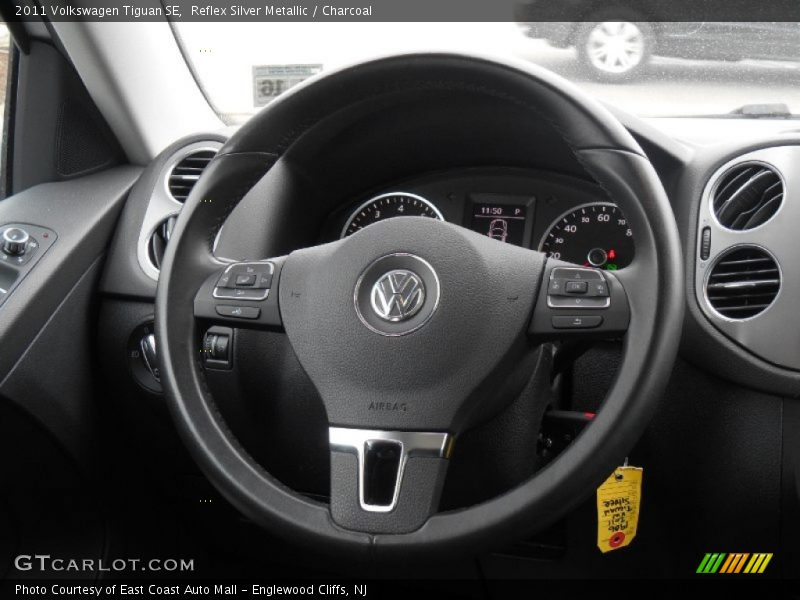 Reflex Silver Metallic / Charcoal 2011 Volkswagen Tiguan SE