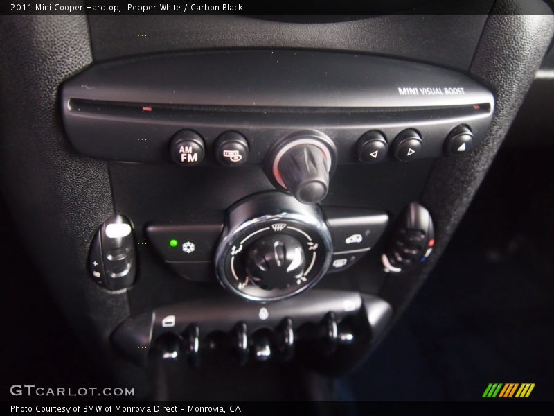 Pepper White / Carbon Black 2011 Mini Cooper Hardtop