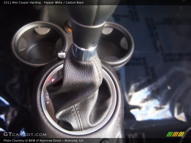 Pepper White / Carbon Black 2011 Mini Cooper Hardtop