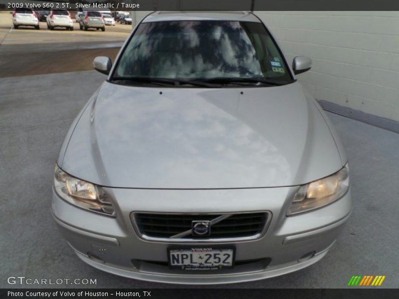 Silver Metallic / Taupe 2009 Volvo S60 2.5T