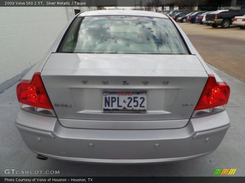 Silver Metallic / Taupe 2009 Volvo S60 2.5T