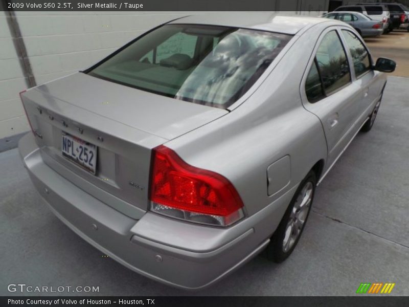 Silver Metallic / Taupe 2009 Volvo S60 2.5T