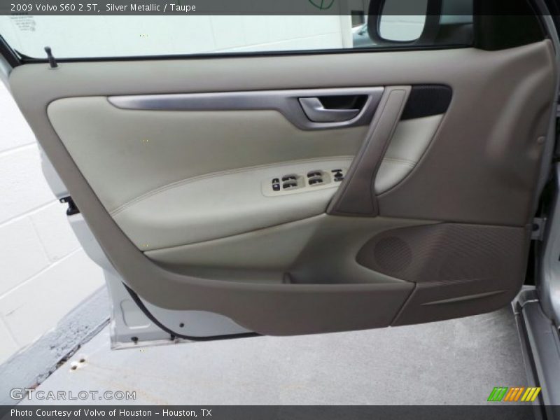 Silver Metallic / Taupe 2009 Volvo S60 2.5T