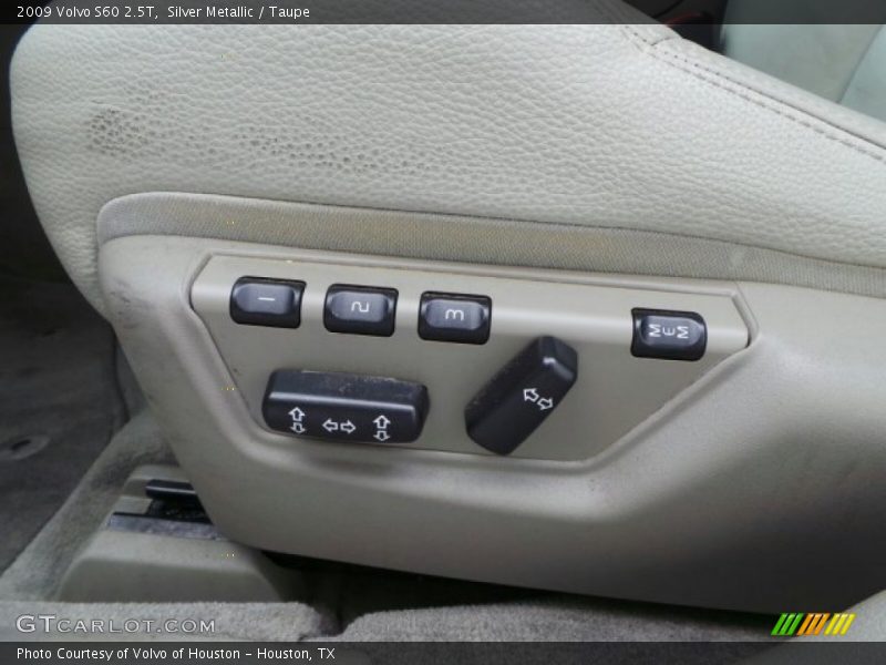 Silver Metallic / Taupe 2009 Volvo S60 2.5T