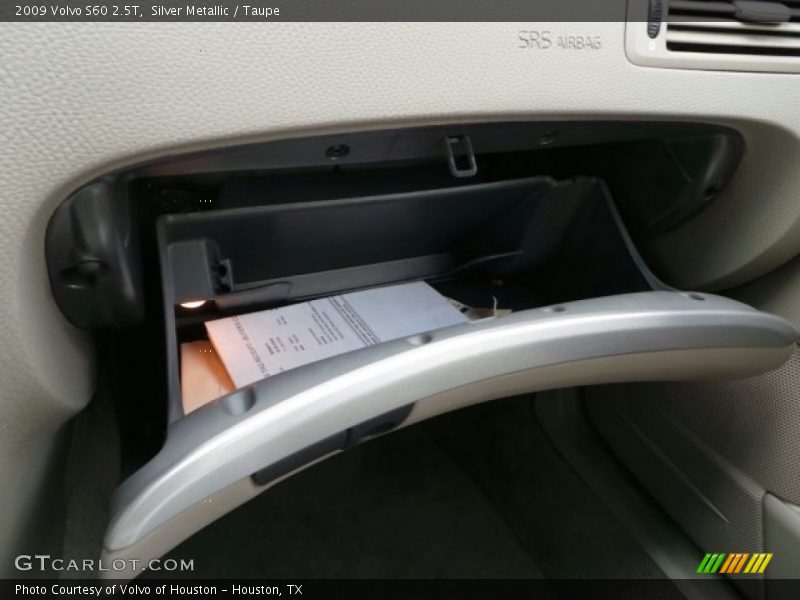 Silver Metallic / Taupe 2009 Volvo S60 2.5T