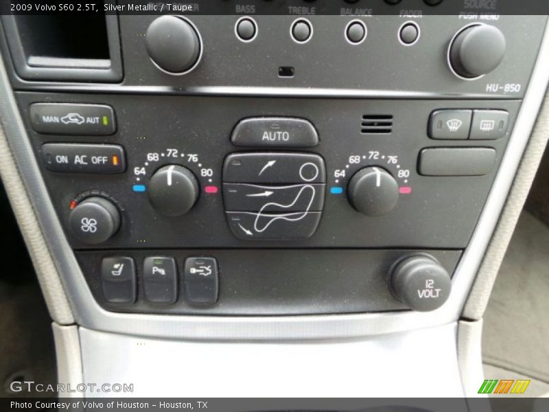 Silver Metallic / Taupe 2009 Volvo S60 2.5T