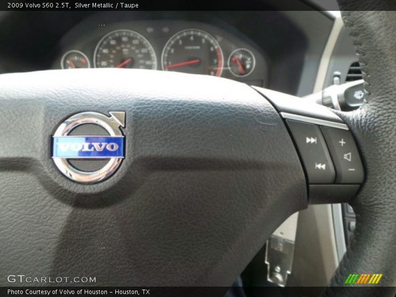 Silver Metallic / Taupe 2009 Volvo S60 2.5T