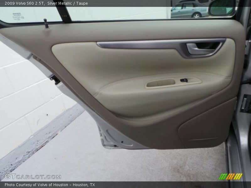 Silver Metallic / Taupe 2009 Volvo S60 2.5T