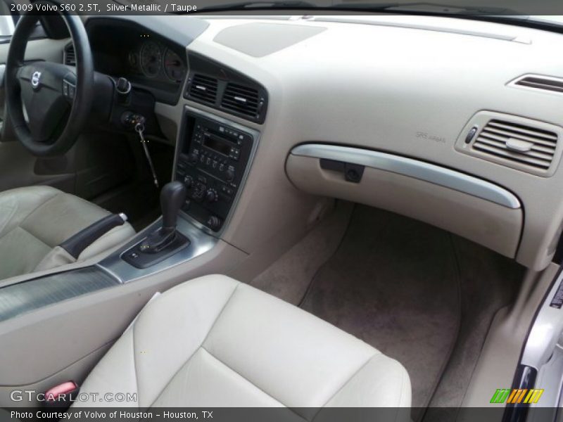Silver Metallic / Taupe 2009 Volvo S60 2.5T