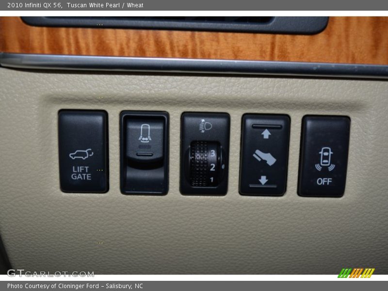 Tuscan White Pearl / Wheat 2010 Infiniti QX 56