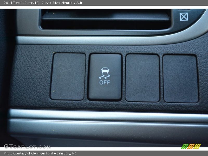 Classic Silver Metallic / Ash 2014 Toyota Camry LE