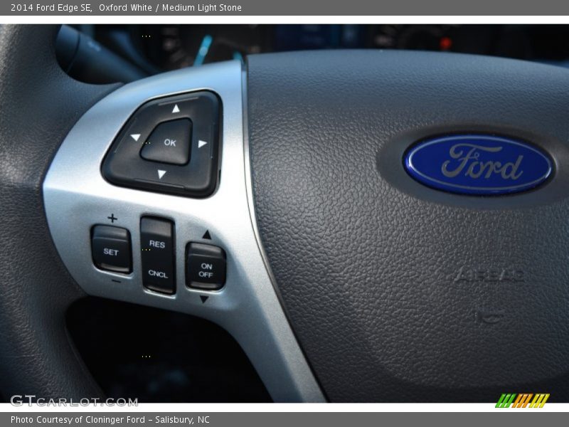 Oxford White / Medium Light Stone 2014 Ford Edge SE