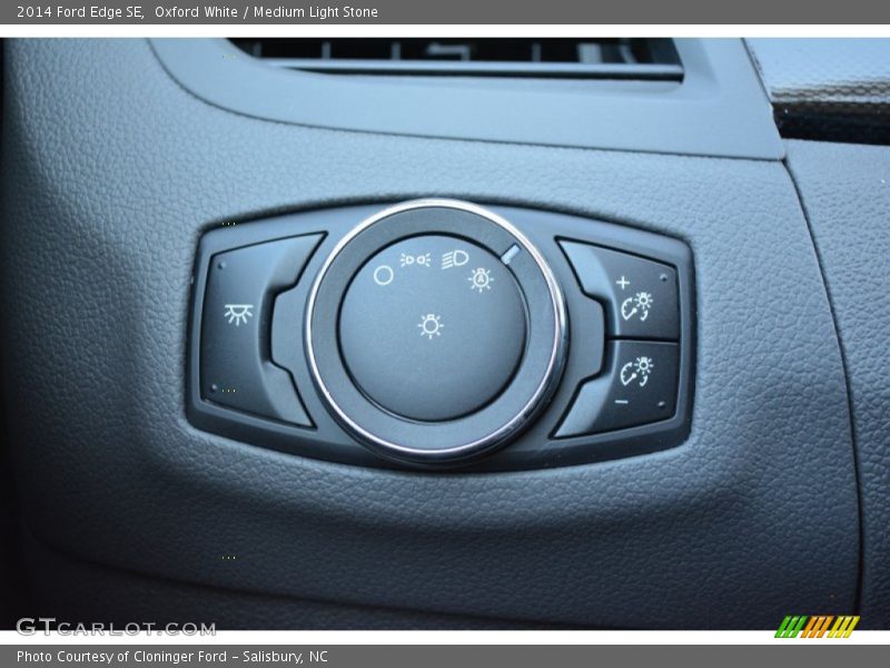 Oxford White / Medium Light Stone 2014 Ford Edge SE
