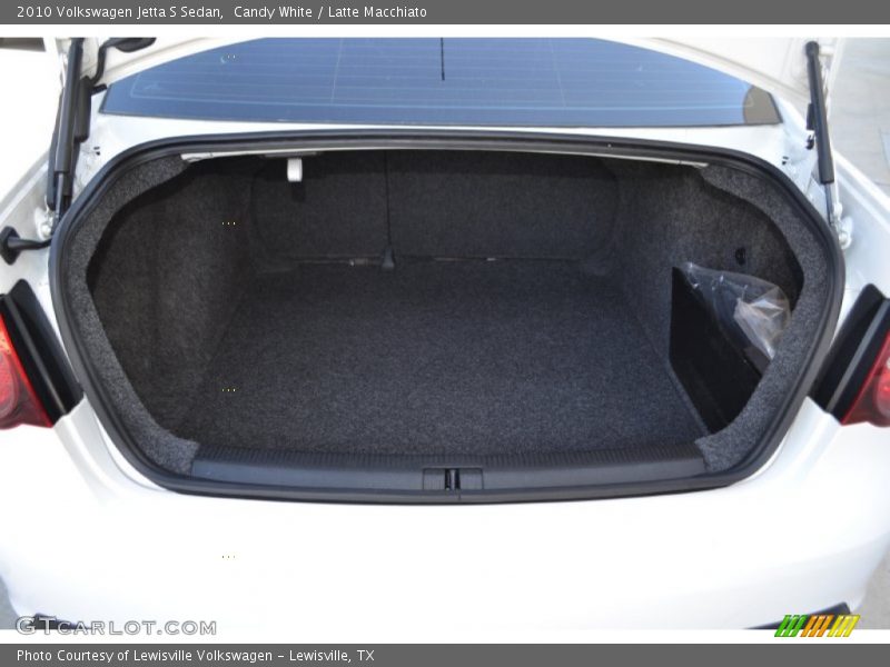Candy White / Latte Macchiato 2010 Volkswagen Jetta S Sedan