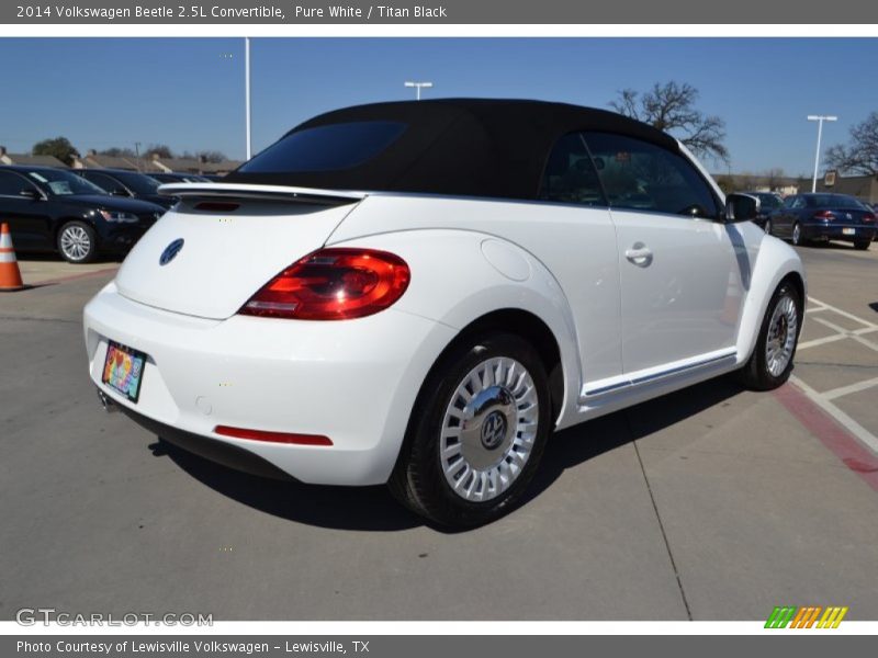Pure White / Titan Black 2014 Volkswagen Beetle 2.5L Convertible