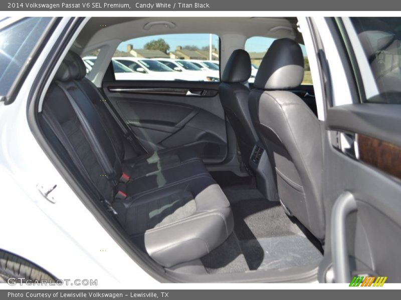 Candy White / Titan Black 2014 Volkswagen Passat V6 SEL Premium