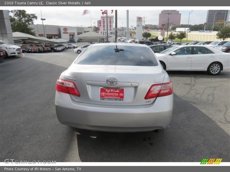 Classic Silver Metallic / Ash 2009 Toyota Camry LE