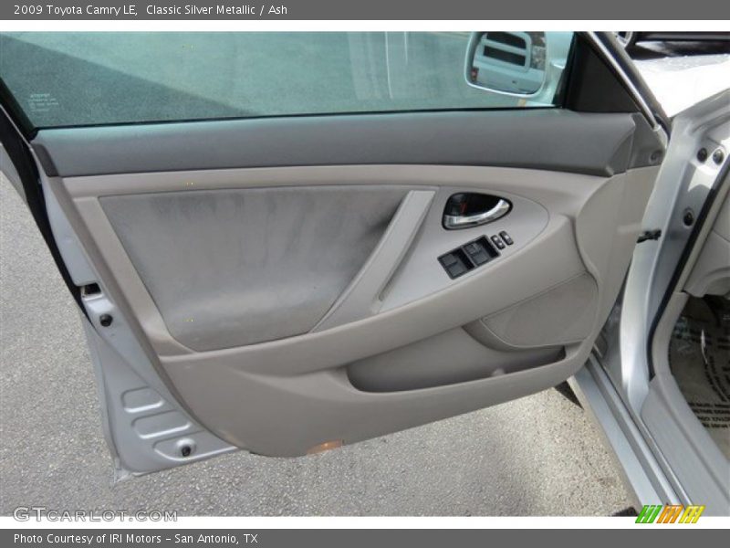 Classic Silver Metallic / Ash 2009 Toyota Camry LE
