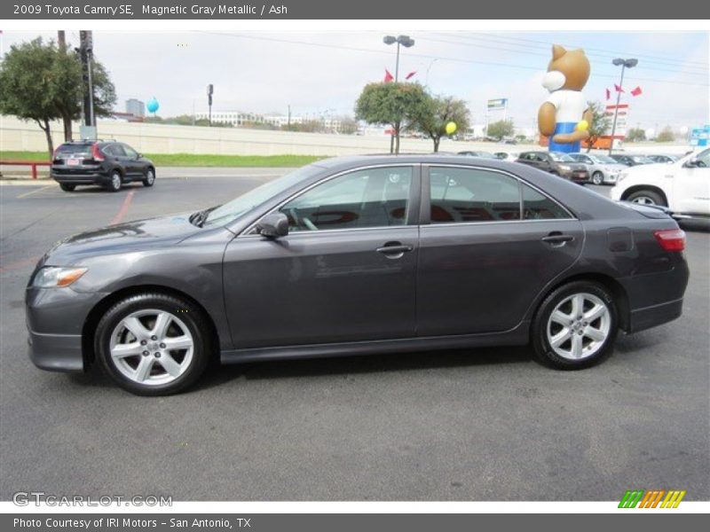 Magnetic Gray Metallic / Ash 2009 Toyota Camry SE