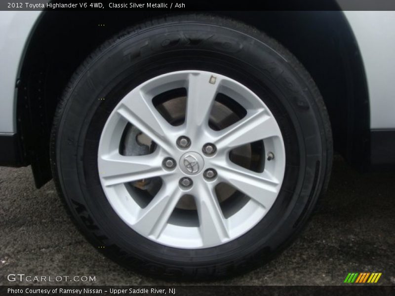 Classic Silver Metallic / Ash 2012 Toyota Highlander V6 4WD
