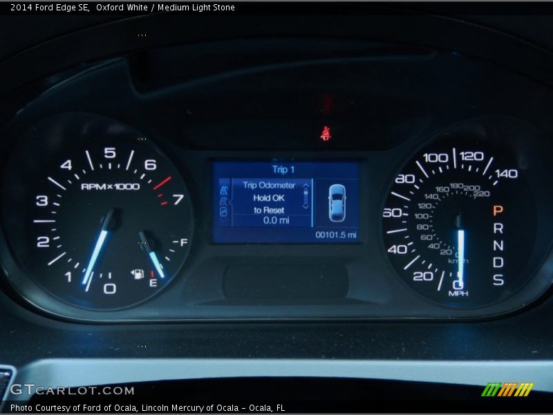 Oxford White / Medium Light Stone 2014 Ford Edge SE