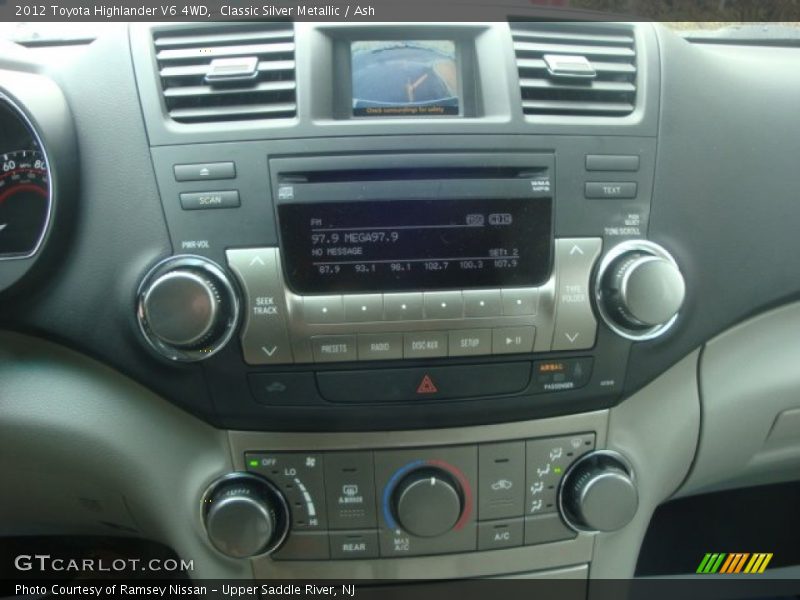 Classic Silver Metallic / Ash 2012 Toyota Highlander V6 4WD