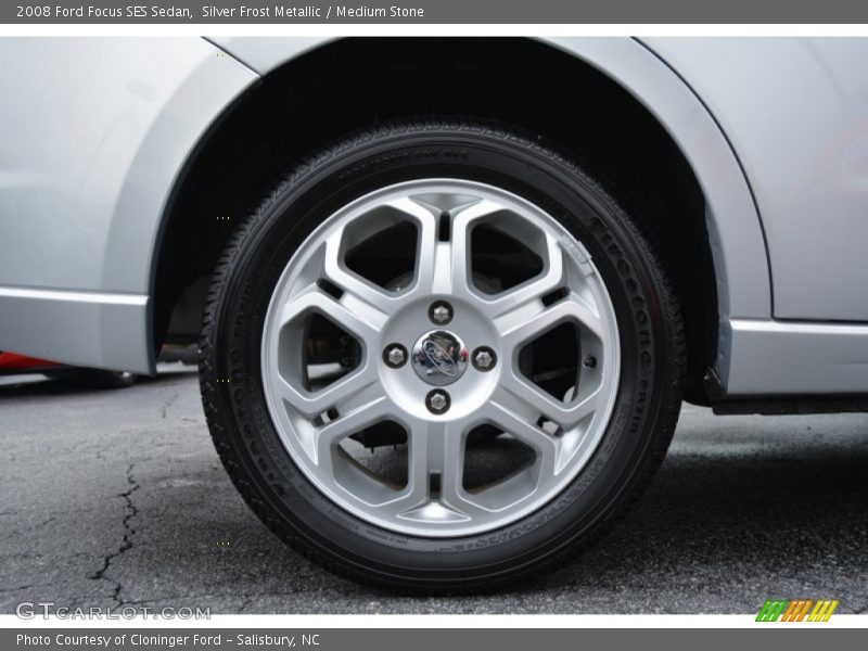 Silver Frost Metallic / Medium Stone 2008 Ford Focus SES Sedan