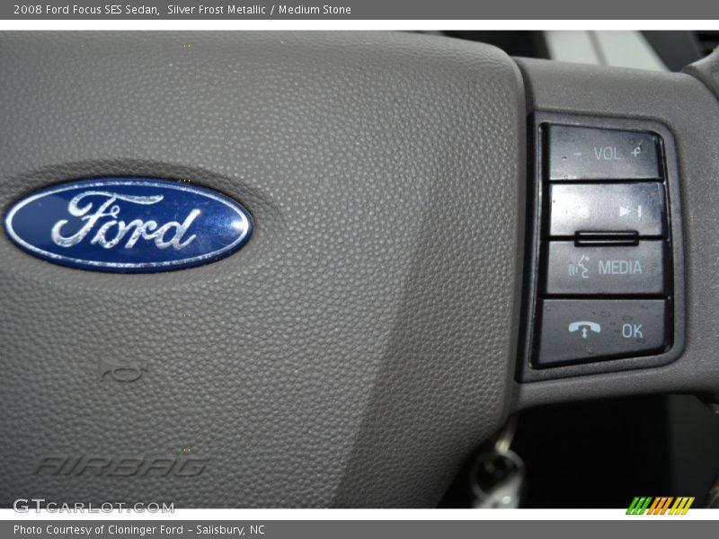 Silver Frost Metallic / Medium Stone 2008 Ford Focus SES Sedan