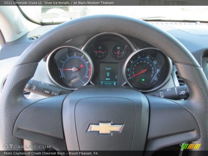 Silver Ice Metallic / Jet Black/Medium Titanium 2011 Chevrolet Cruze LS