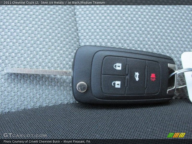 Silver Ice Metallic / Jet Black/Medium Titanium 2011 Chevrolet Cruze LS