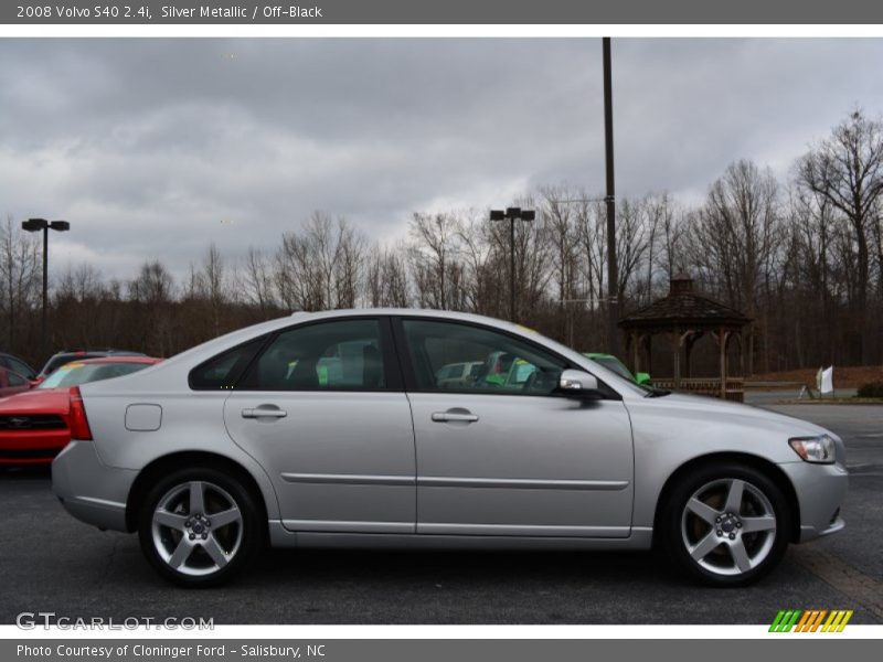 Silver Metallic / Off-Black 2008 Volvo S40 2.4i