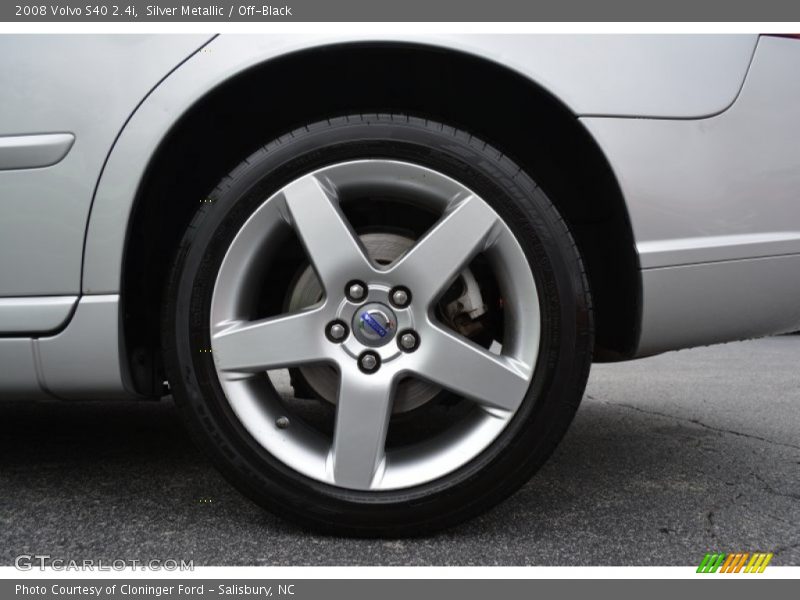 Silver Metallic / Off-Black 2008 Volvo S40 2.4i