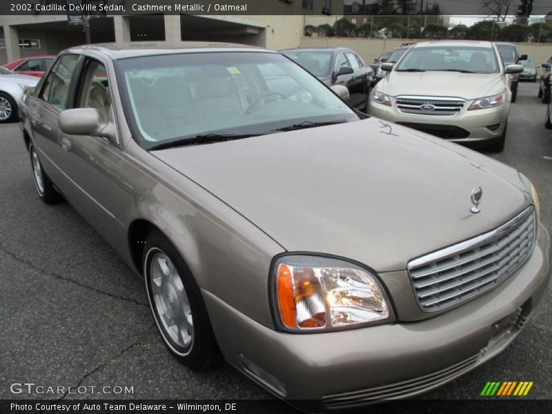 Front 3/4 View of 2002 DeVille Sedan