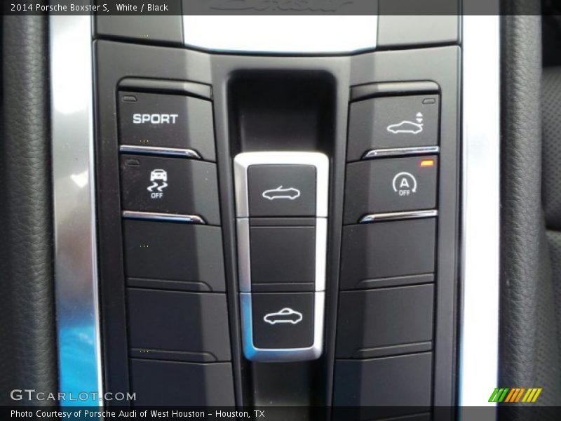 Controls of 2014 Boxster S