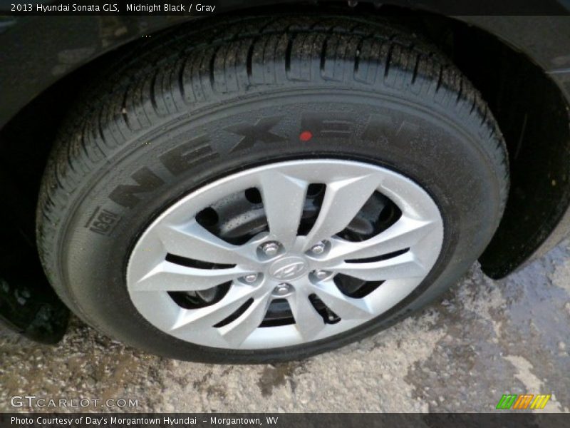 Midnight Black / Gray 2013 Hyundai Sonata GLS