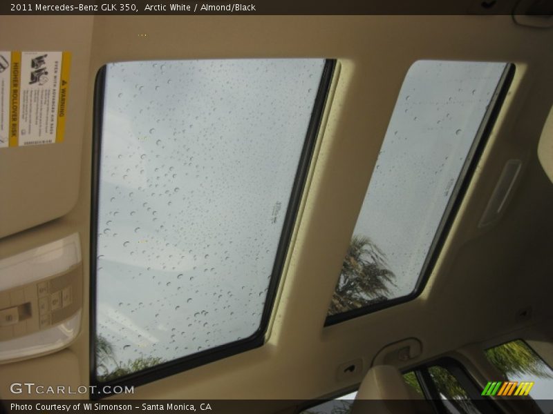 Arctic White / Almond/Black 2011 Mercedes-Benz GLK 350