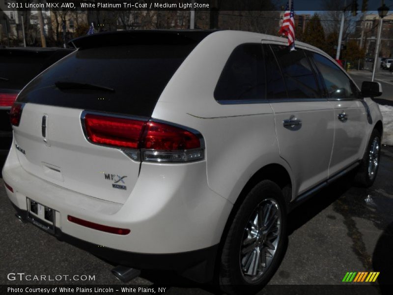 White Platinum Tri-Coat / Medium Light Stone 2011 Lincoln MKX AWD
