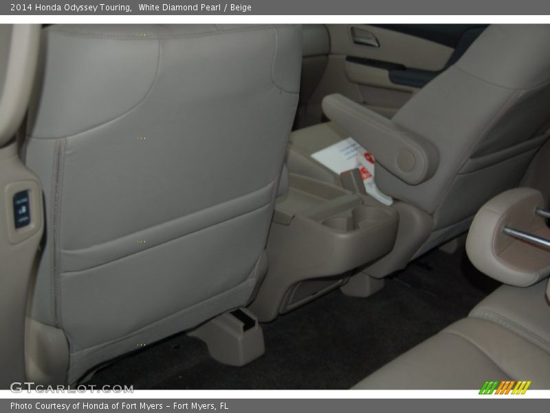 White Diamond Pearl / Beige 2014 Honda Odyssey Touring