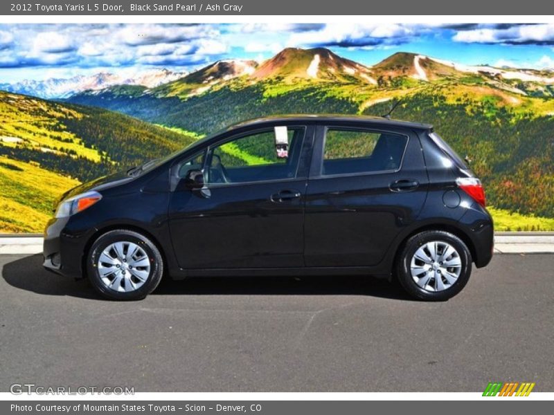 Black Sand Pearl / Ash Gray 2012 Toyota Yaris L 5 Door