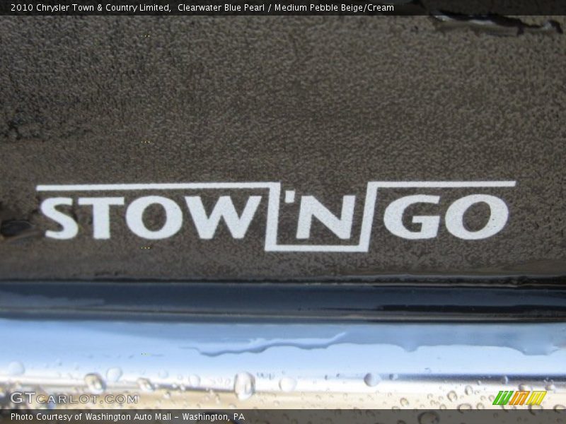 Clearwater Blue Pearl / Medium Pebble Beige/Cream 2010 Chrysler Town & Country Limited