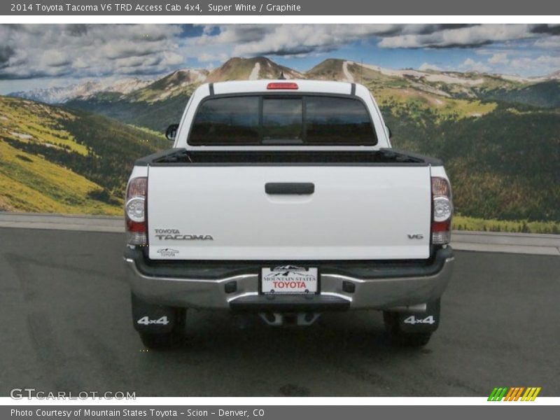 Super White / Graphite 2014 Toyota Tacoma V6 TRD Access Cab 4x4