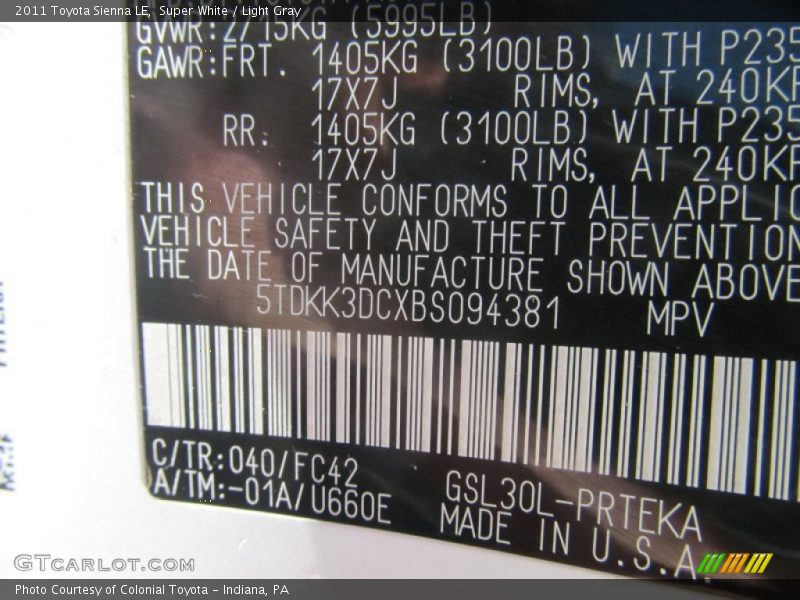 Super White / Light Gray 2011 Toyota Sienna LE