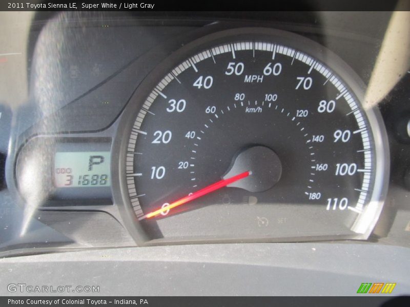 Super White / Light Gray 2011 Toyota Sienna LE