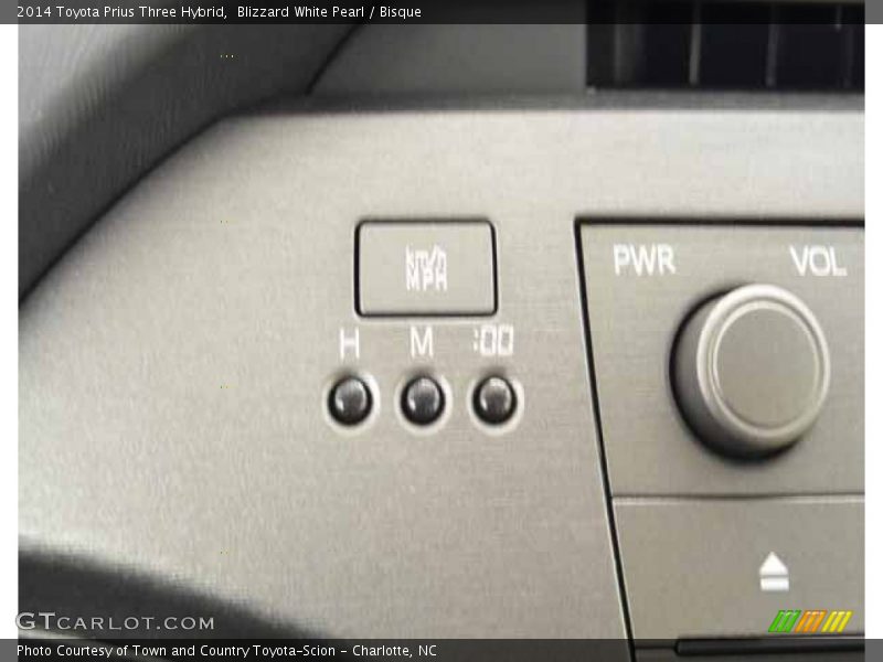Blizzard White Pearl / Bisque 2014 Toyota Prius Three Hybrid