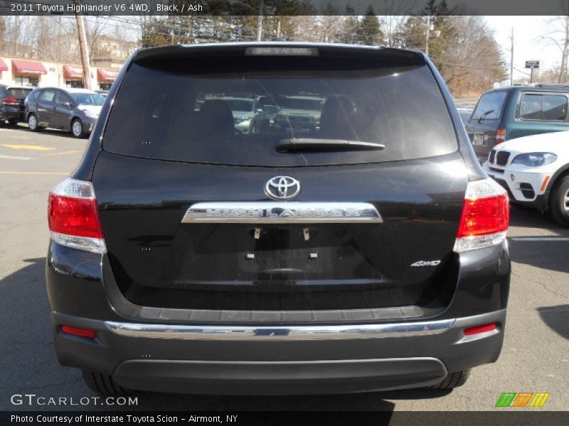 Black / Ash 2011 Toyota Highlander V6 4WD
