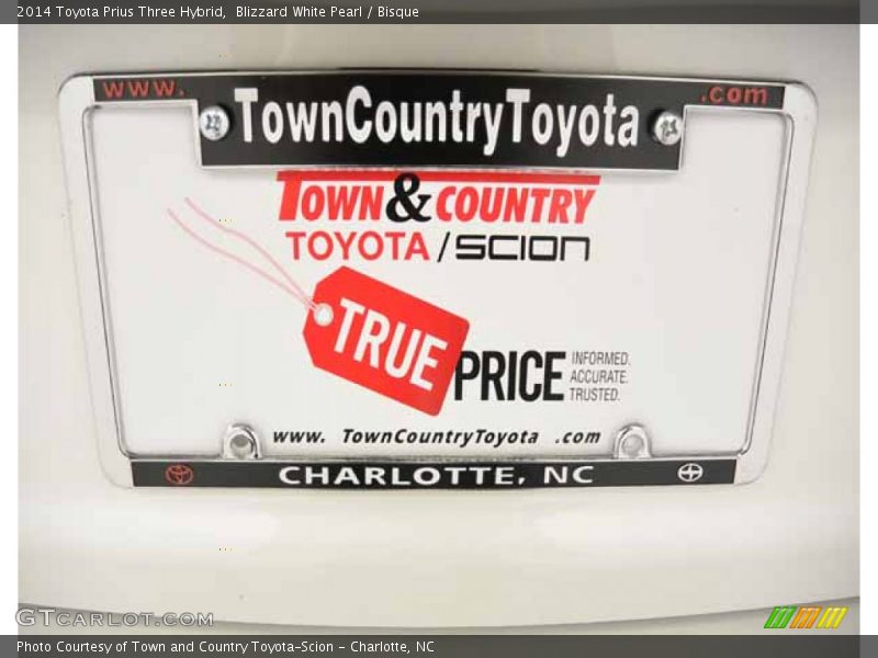 Blizzard White Pearl / Bisque 2014 Toyota Prius Three Hybrid