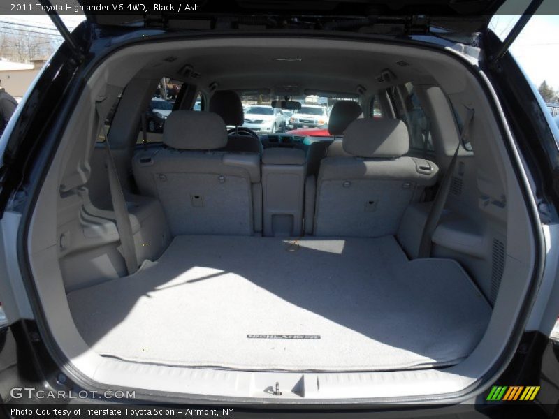 Black / Ash 2011 Toyota Highlander V6 4WD