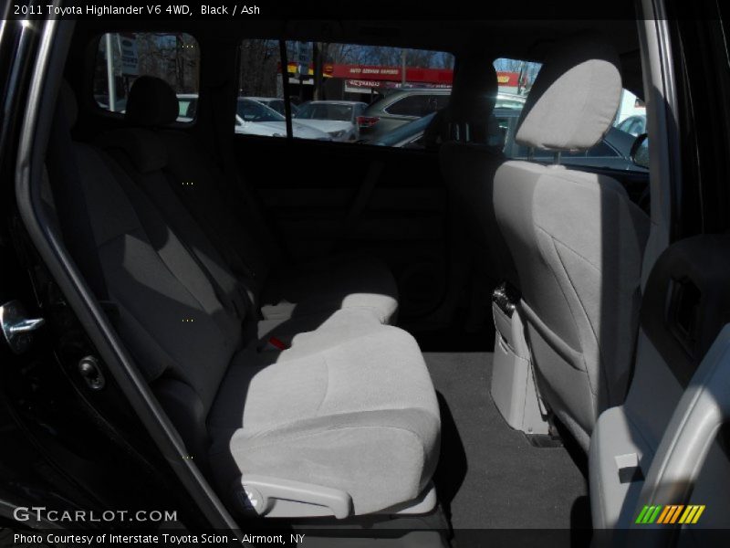 Black / Ash 2011 Toyota Highlander V6 4WD