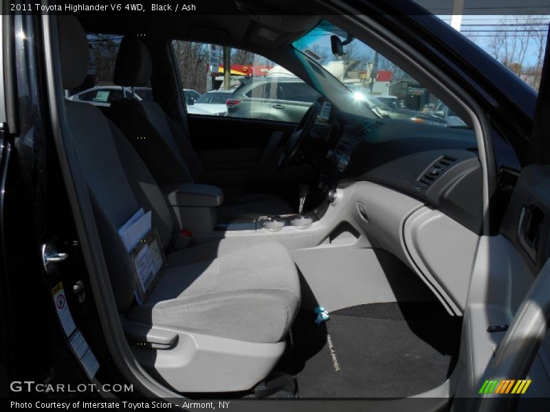 Black / Ash 2011 Toyota Highlander V6 4WD