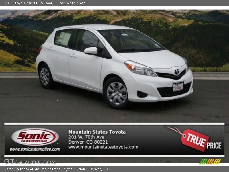 Super White / Ash 2014 Toyota Yaris LE 5 Door